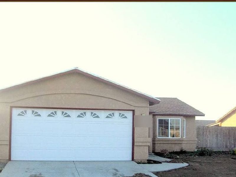Truman Drive, a rental house in Madera
